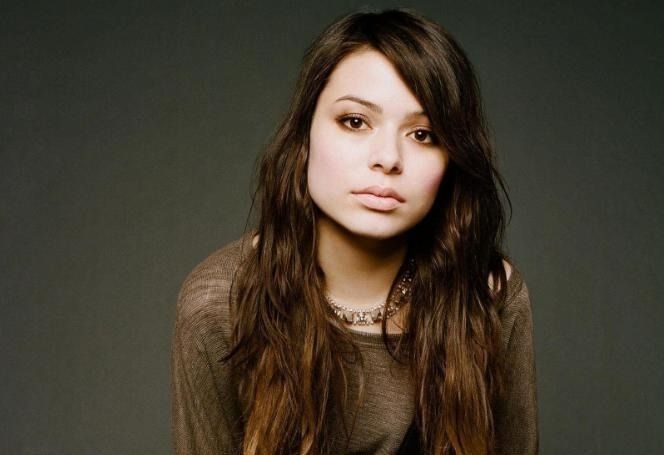 miranda cosgrove height